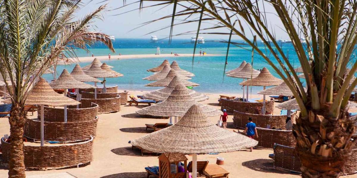 Urlaub in Ägypten machen in Hurghada zum Beispiel im Red Sea Hotel Siva Grand Beach 4-Sterne