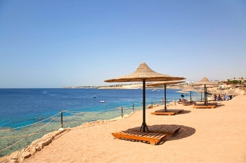 Strand der Red Sea Hotels in Sharm El Sheikh am Roten Meer